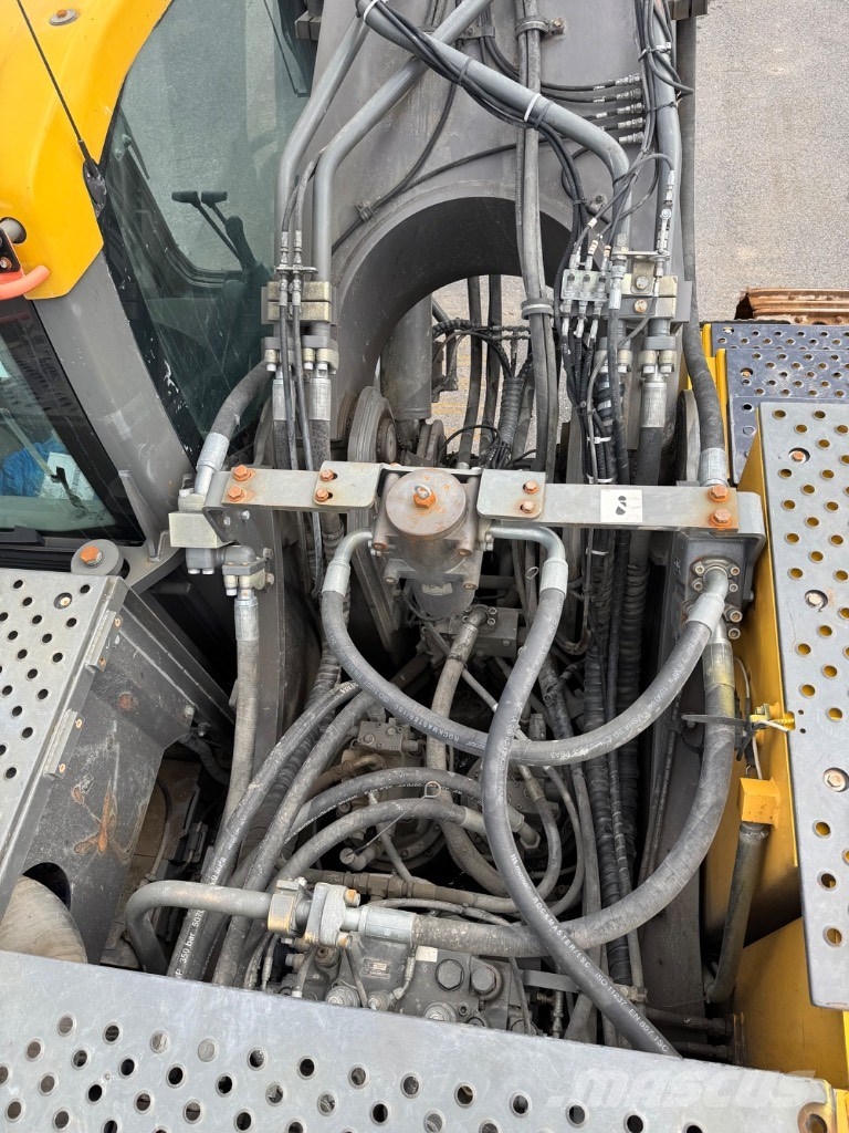 Volvo EC 480 E L Roomikekskavaatorid