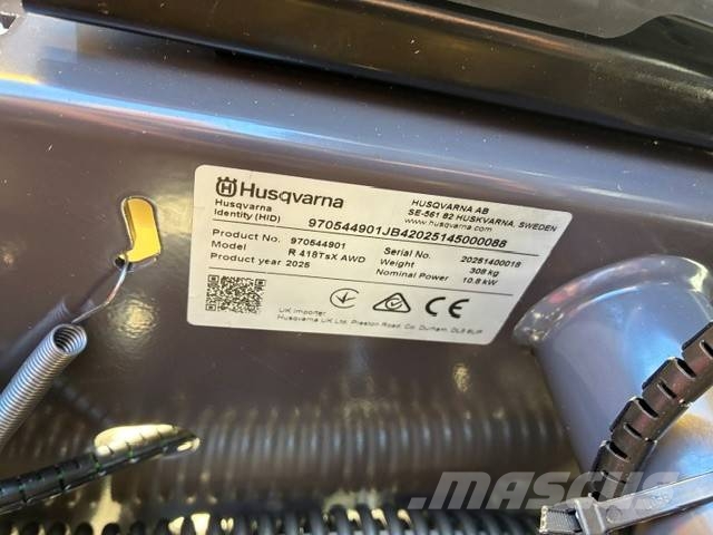 Husqvarna R 418 TsX AWD ( Demotillfälle ) Päältäajettavat ruohonleikkurit