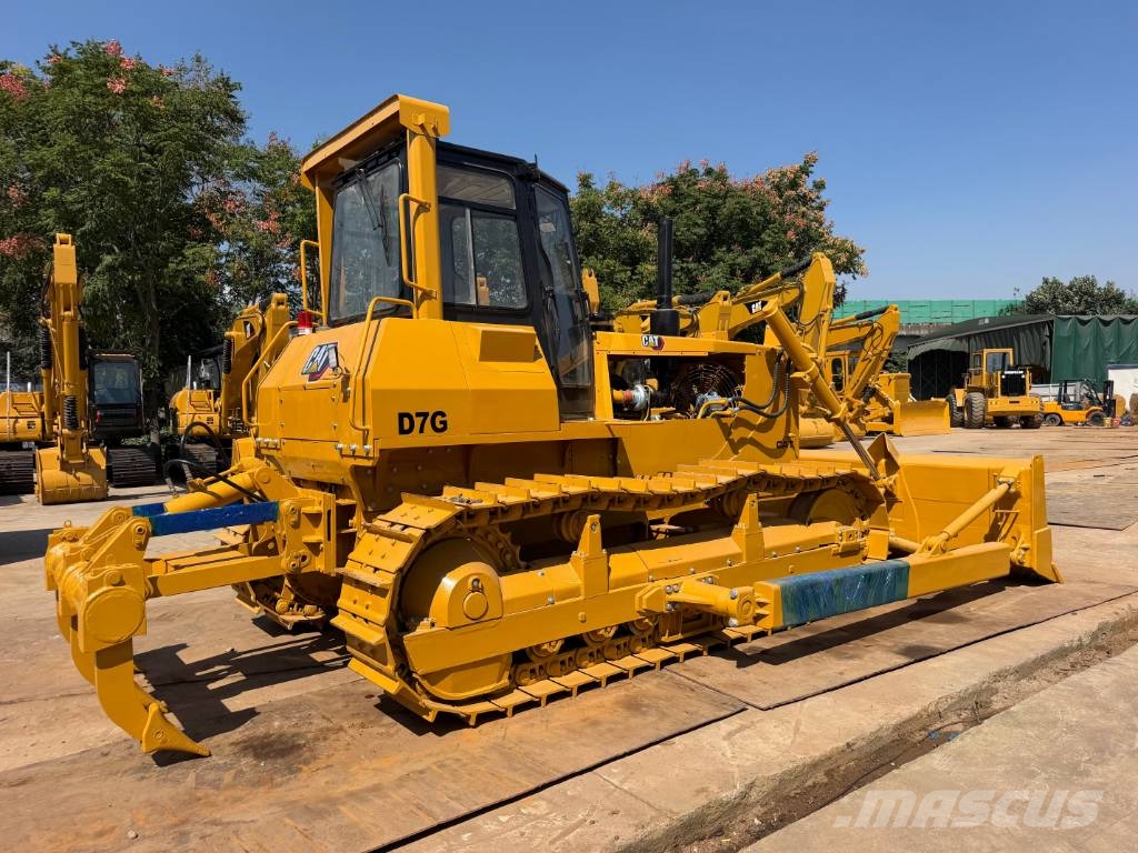 CAT D7G Buldožerji goseničarji