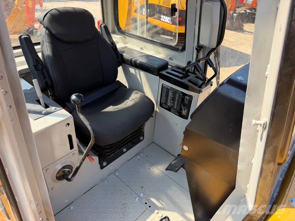 CAT D7G Buldožerji goseničarji