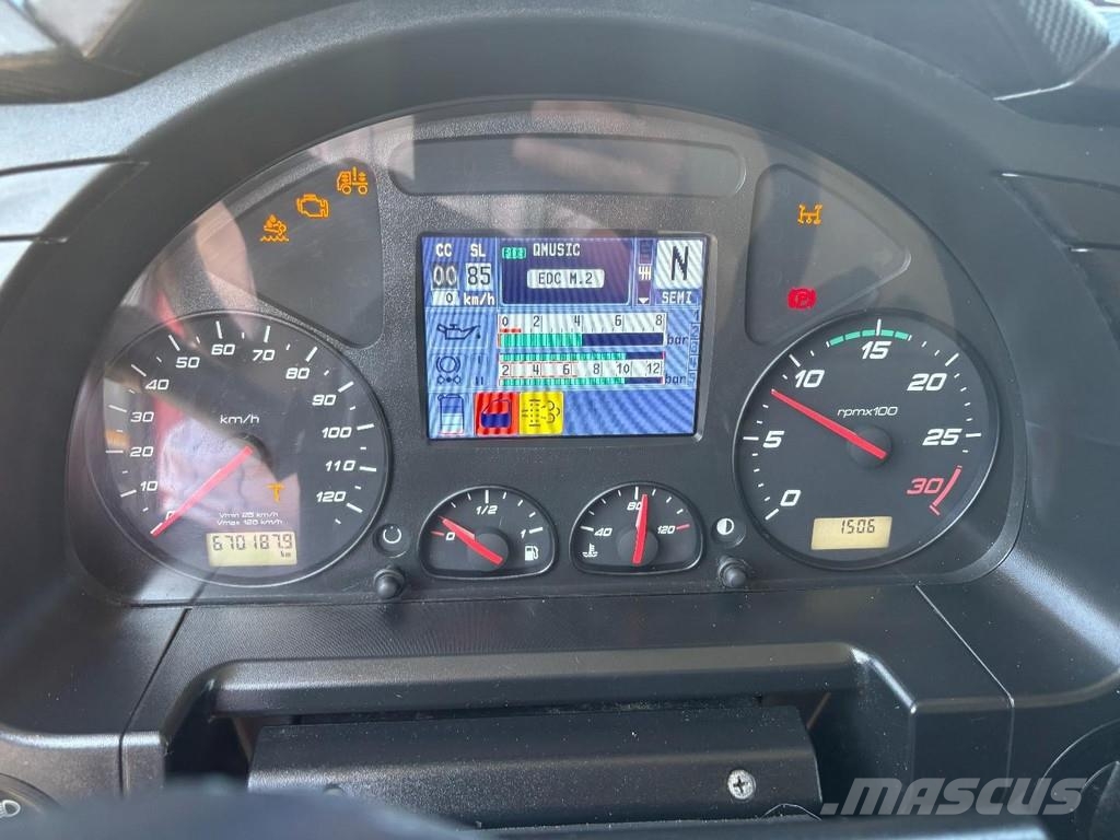 Iveco Stralis 360 + HMF 4020 K5 + EURO 6 + JIB PREPARED Grúas todo terreno