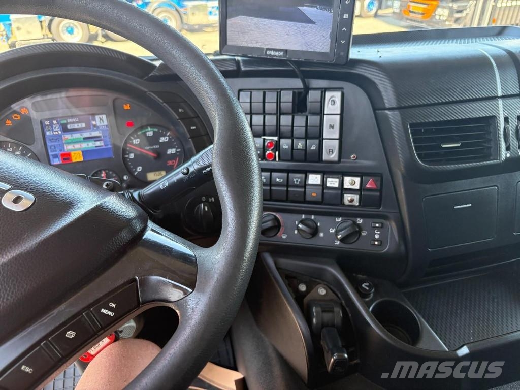 Iveco Stralis 360 + HMF 4020 K5 + EURO 6 + JIB PREPARED Grúas todo terreno