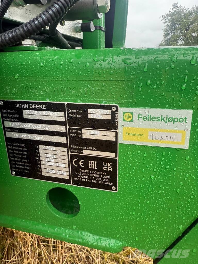 John Deere R 962 i Anhängespritzen
