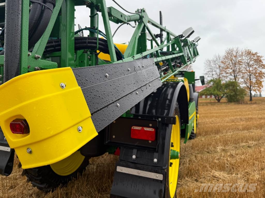 John Deere R 962 i Anhängespritzen