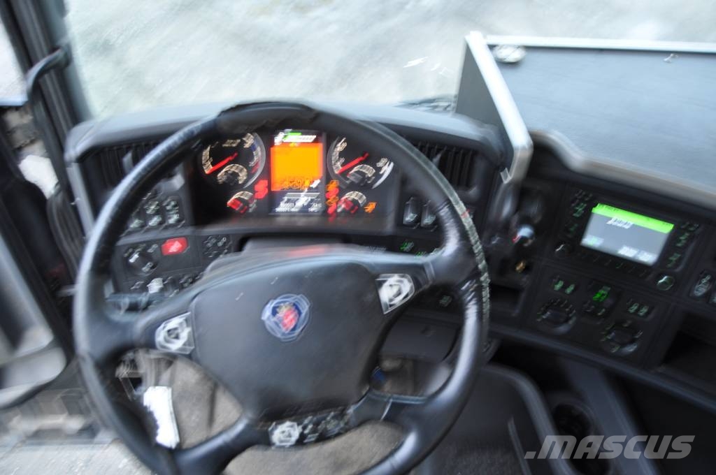 Scania R730 LB8X4 4HNB Kamioni za drva Šticari
