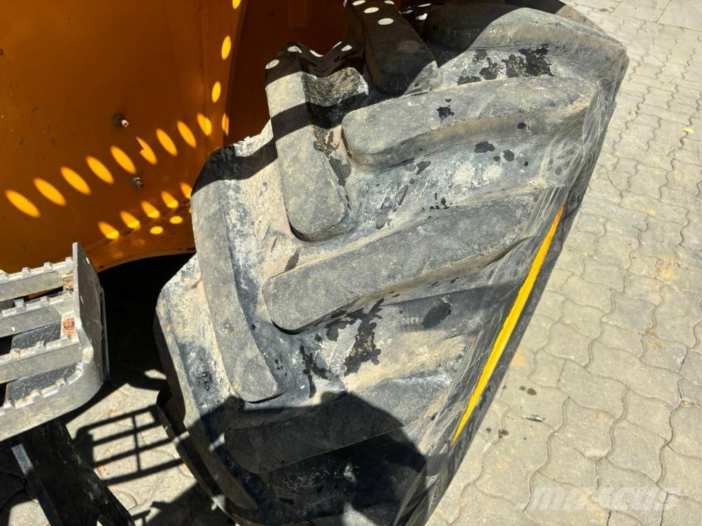 JCB Vibromax 6 ST Liigendraamiga pinnaseveokid