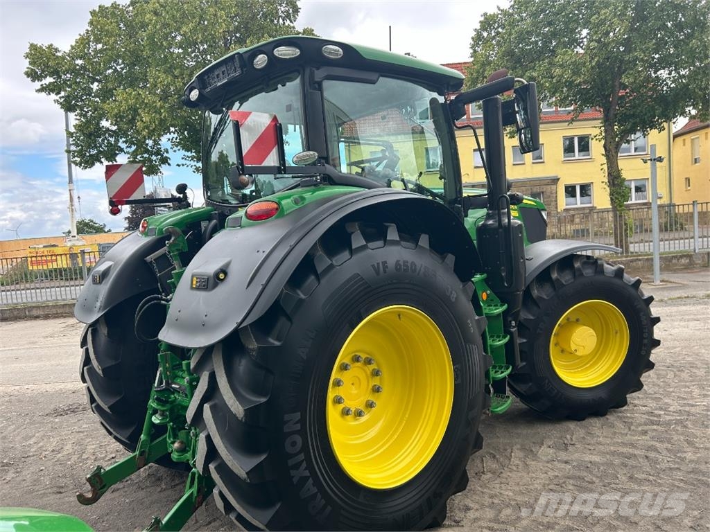 John Deere 6175R Traktoren