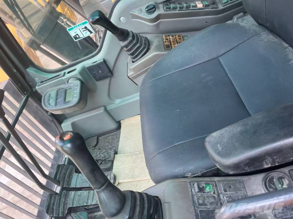 Volvo EC 210 C L Lánctalpas kotrók