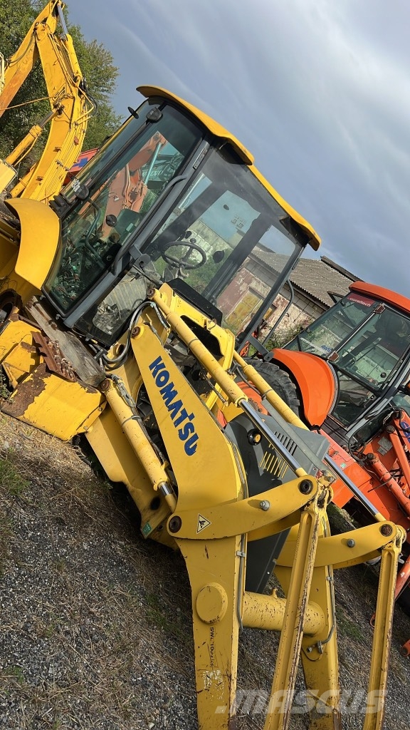 Komatsu WB 93 R Chasís