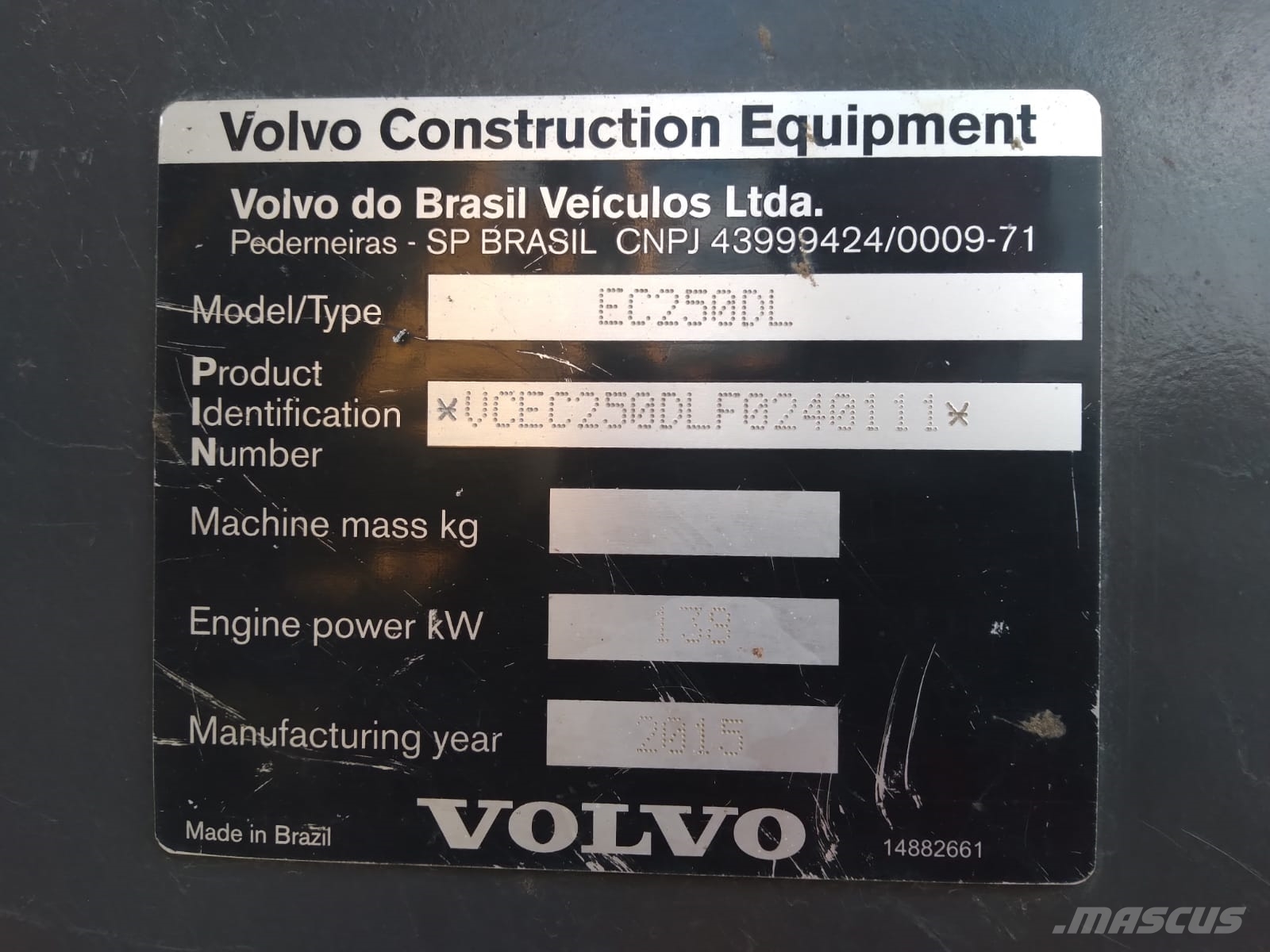Volvo EC 250 D L حفارات زحافة