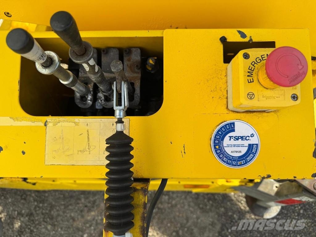 Paus ASA 33 WH - LIFT 33 METER - TÜV UNTILL 07/2027 المنصات الهوائية المثبتة على مقطورة