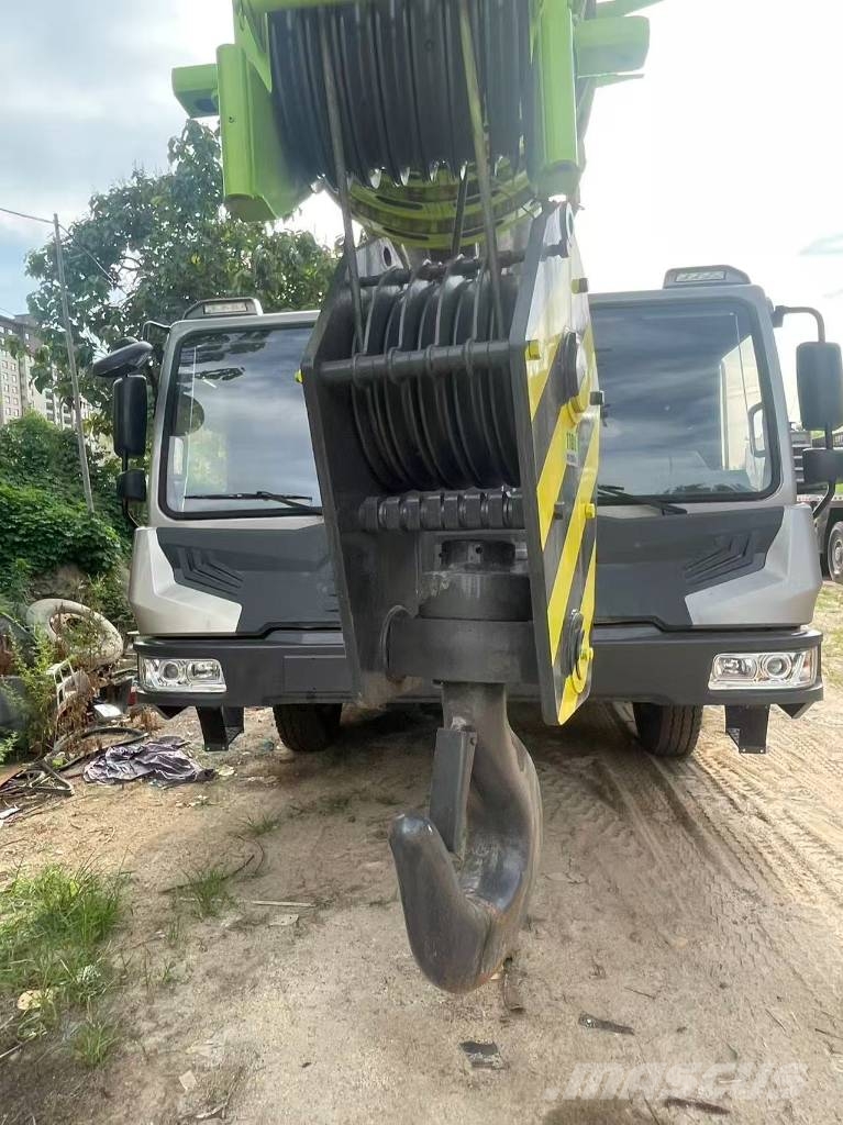 Zoomlion ZTC1100V7 Rabljene dizalice za težak teren