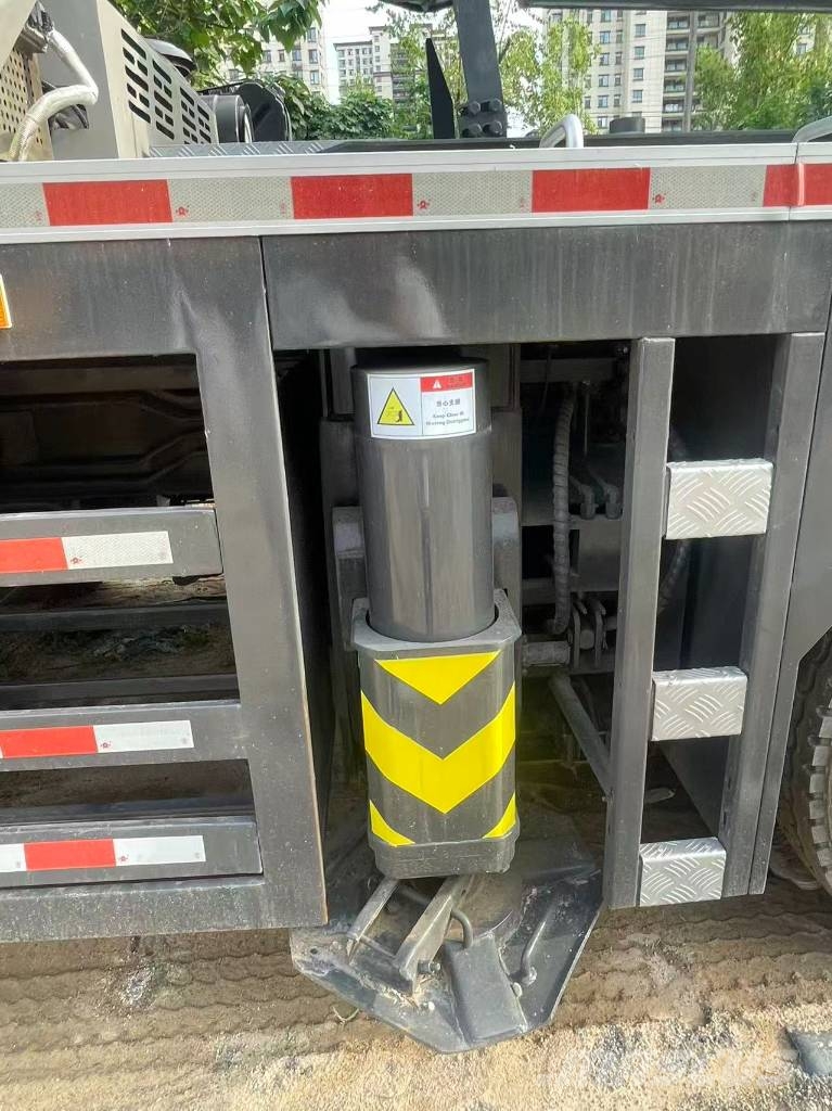 Zoomlion ZTC1100V7 Rabljene dizalice za težak teren