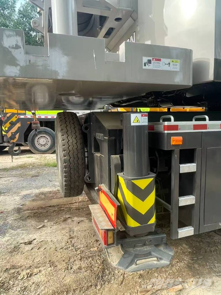Zoomlion ZTC1100V7 Rabljene dizalice za težak teren
