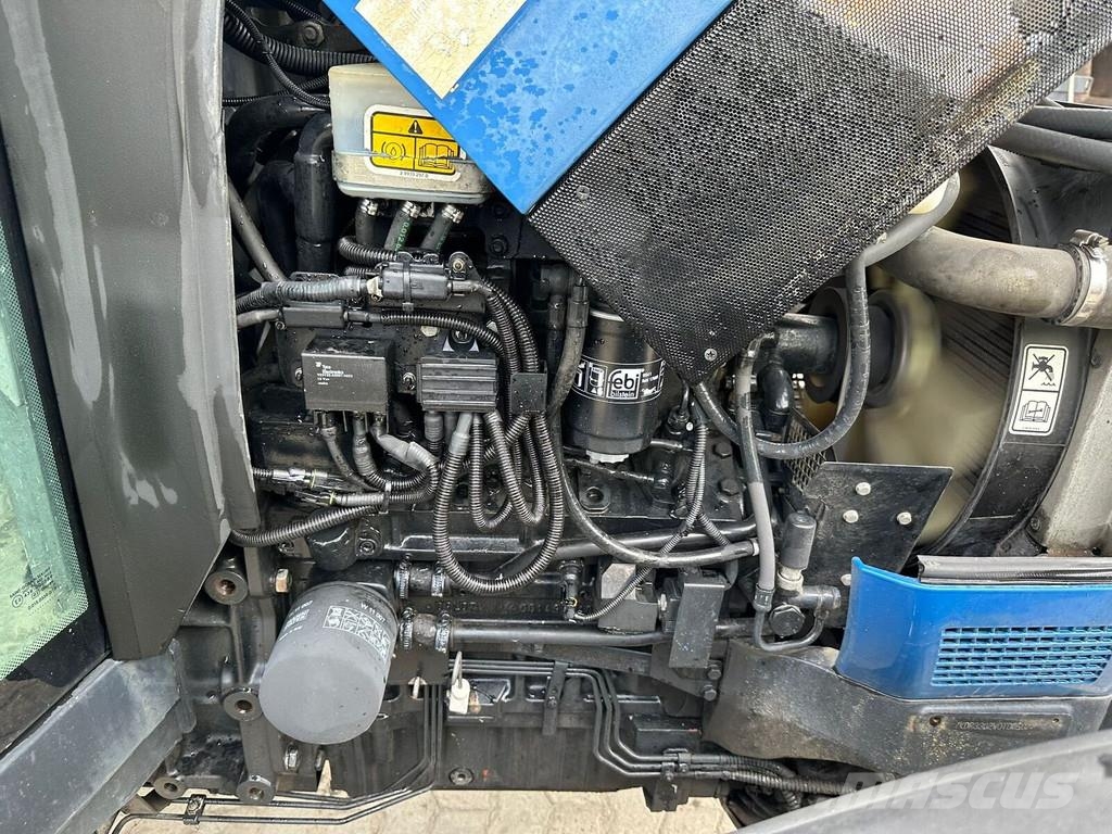 Deutz-Fahr Agroplus 320 Трактори