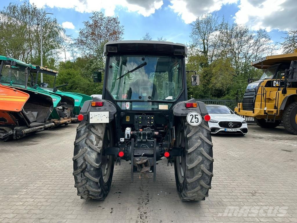 Deutz-Fahr Agroplus 320 Трактори