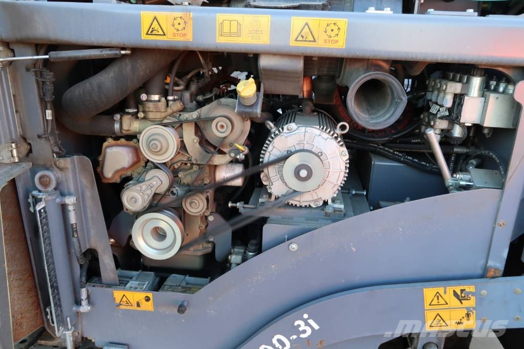 Vögele SUPER 800-3I معدات السفلتة