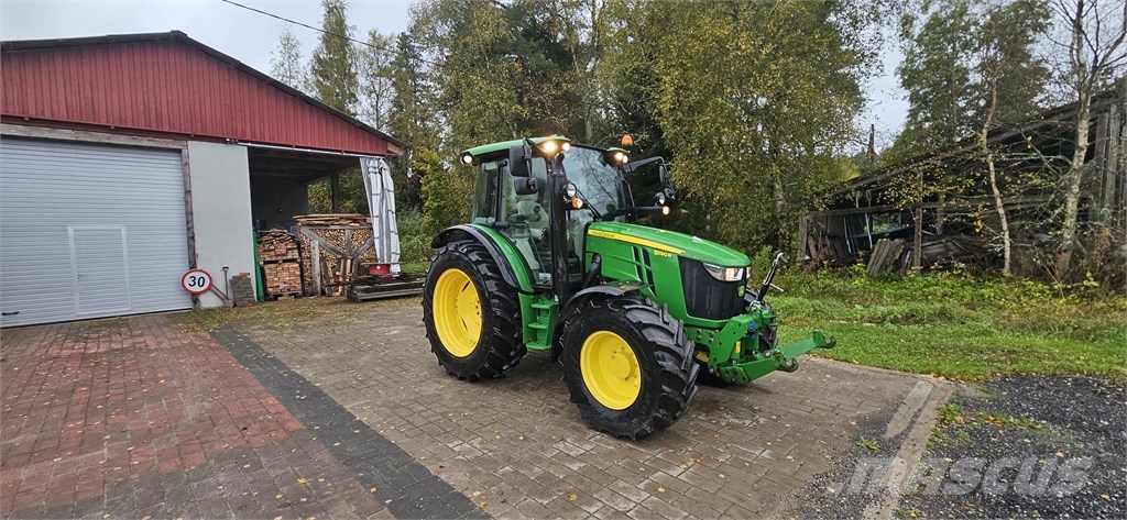 John Deere 5090 R Traktori