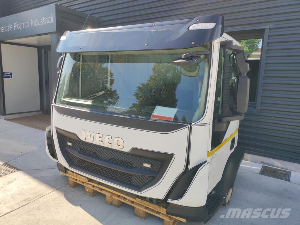 Iveco STRALIS TRAKKER EEV EURO 6 Cabinas e interior