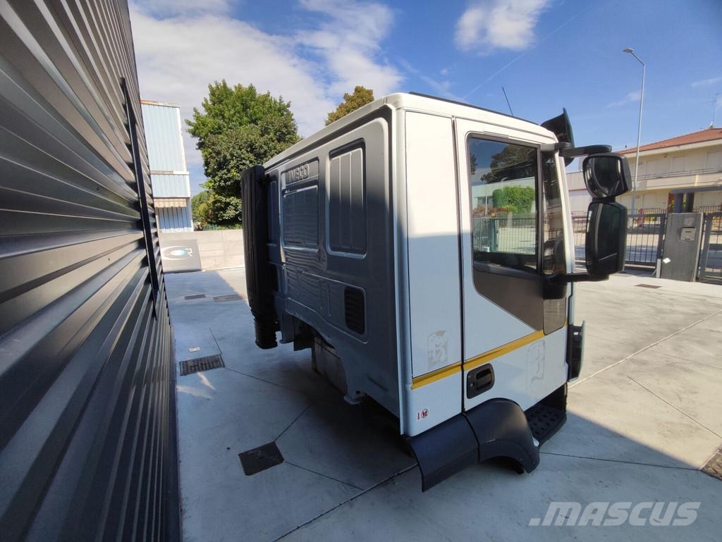 Iveco STRALIS TRAKKER EEV EURO 6 Cabinas e interior