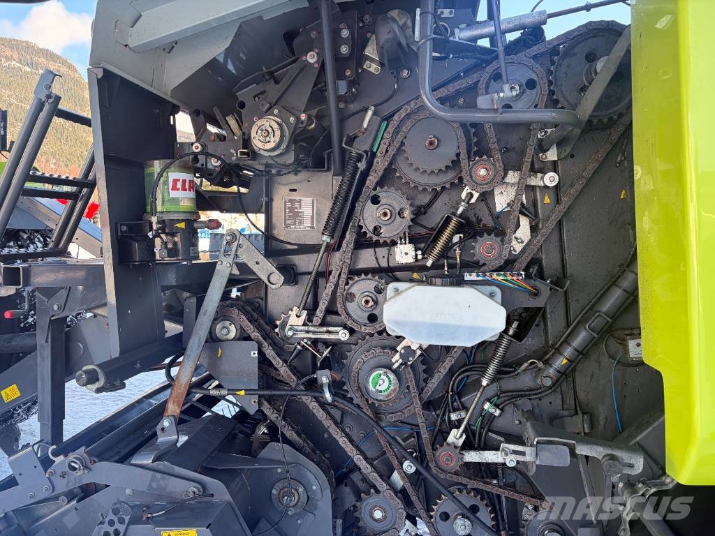 CLAAS Rollant 455 Uniwrap Round balers