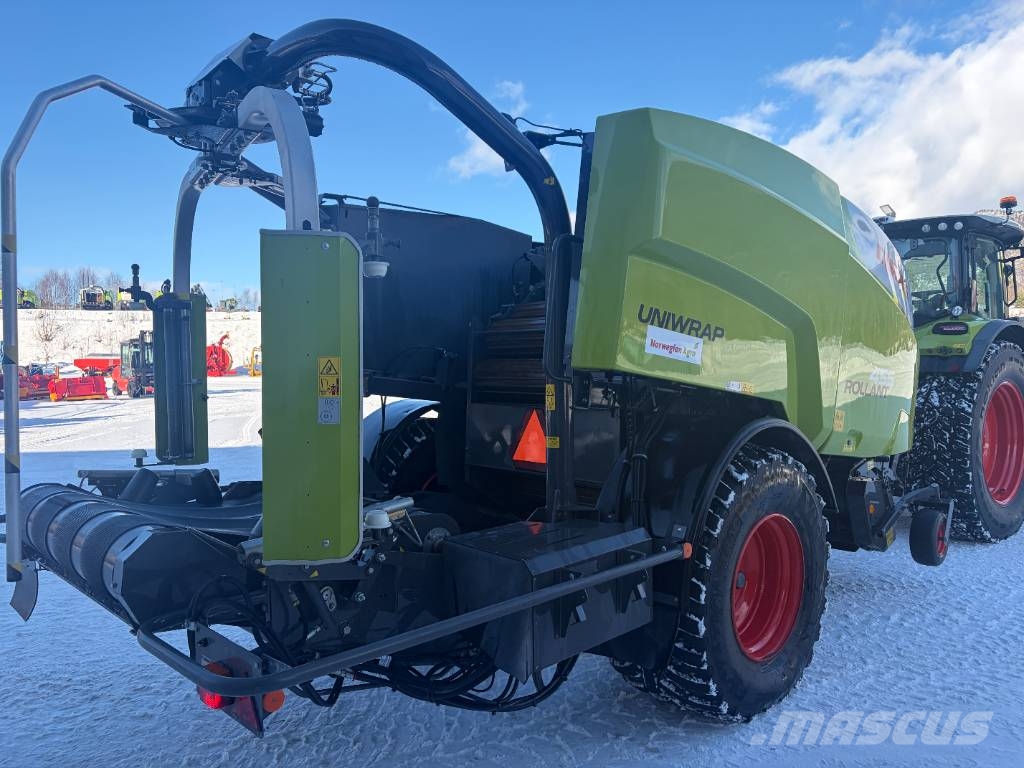 CLAAS Rollant 455 Uniwrap Round balers