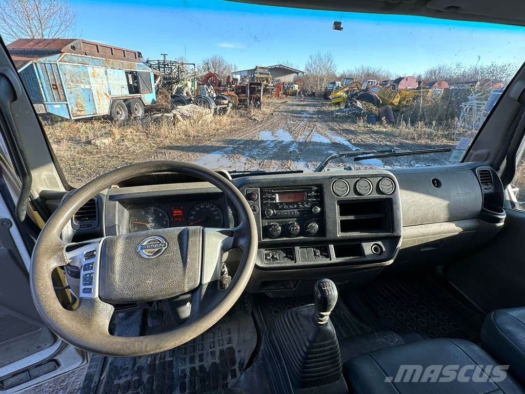 Nissan NT500 Ldv/dropside