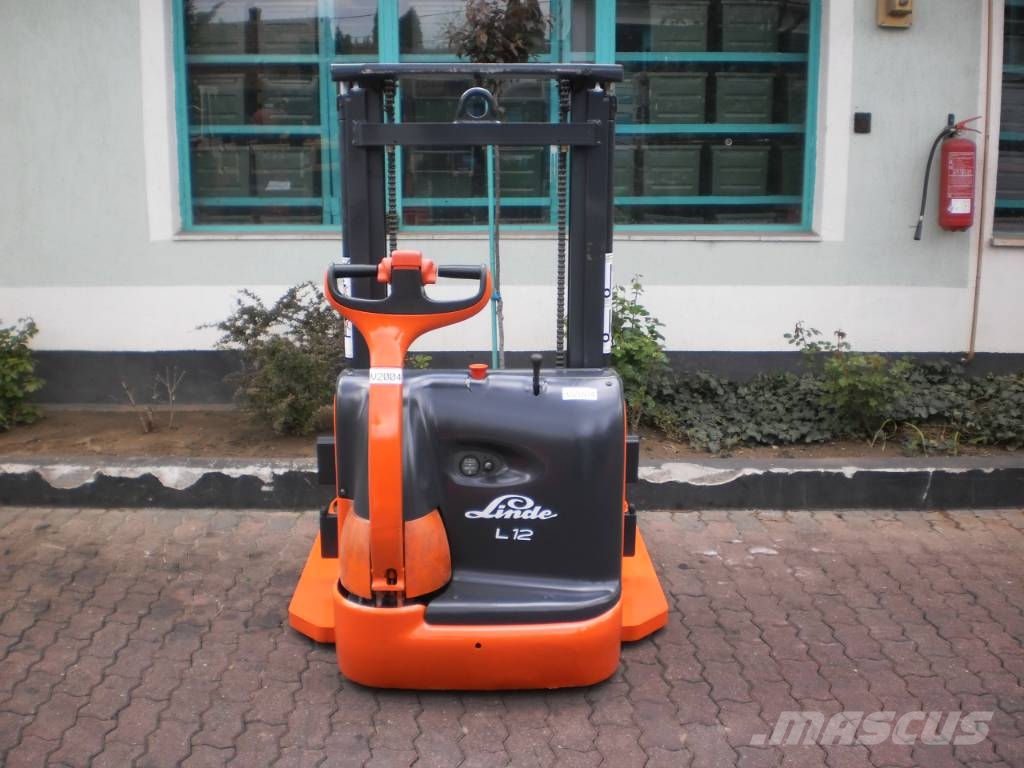 Linde L12/AS/379 WIDE/FORKS V-1051 핸드 파레트 스태커