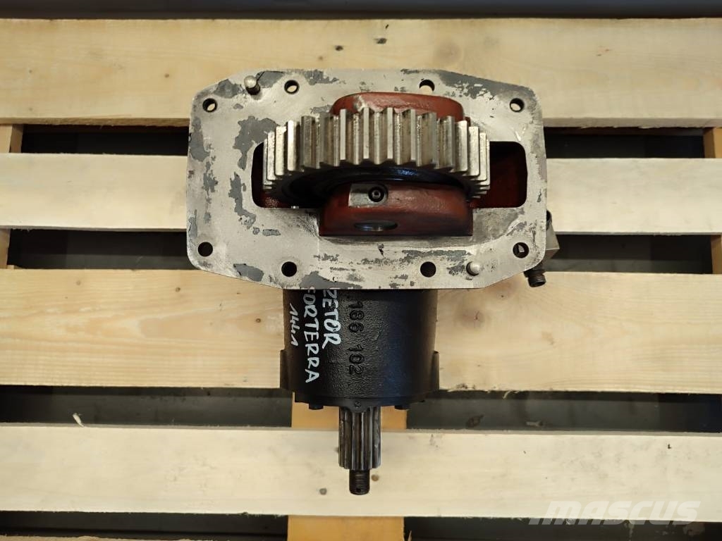  Front Drive PTO 10186001 Zetor Forterra 11441 轴