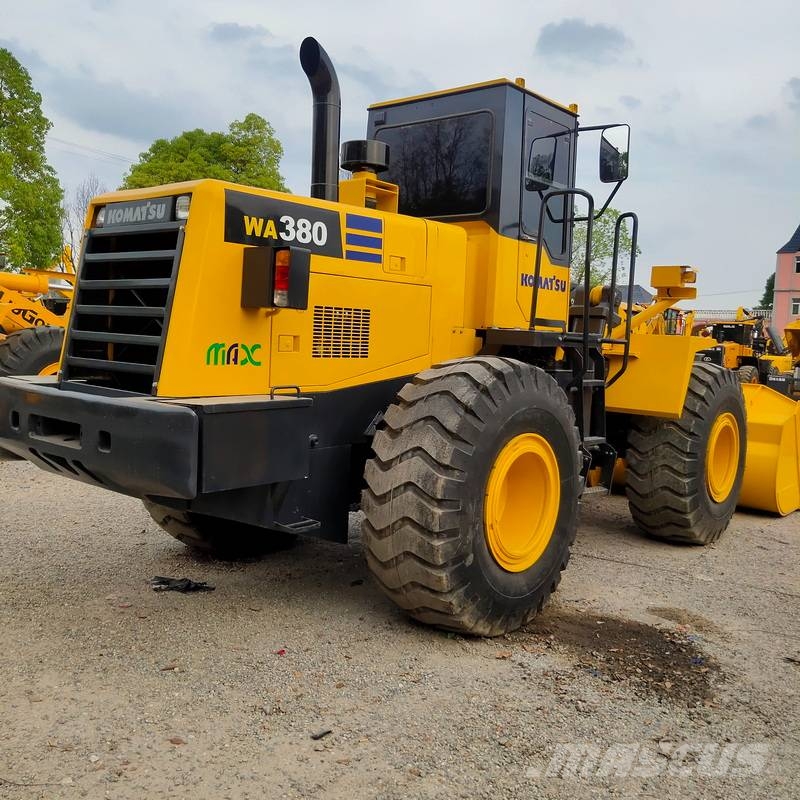 Komatsu WA380 Фронтальні навантажувачі