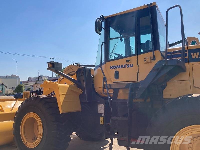 Komatsu WA380 Фронтальні навантажувачі