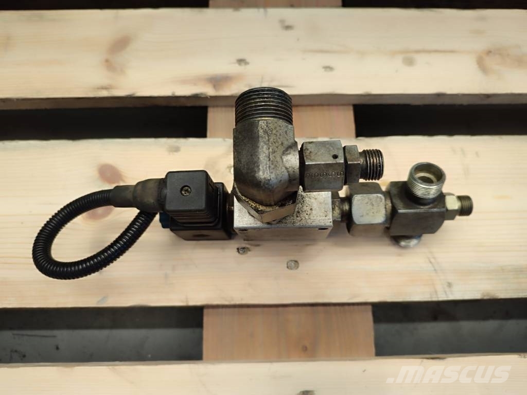 Manitou Hydraulic valve 0S1505173A0303 Manitou MT 1340 Hydraulics