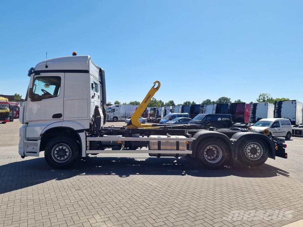 Mercedes-Benz Arocs 2645 6x2*4 with Hydrodrive - Palfinger T18A Rol kiper kamioni sa kukom za podizanje tereta
