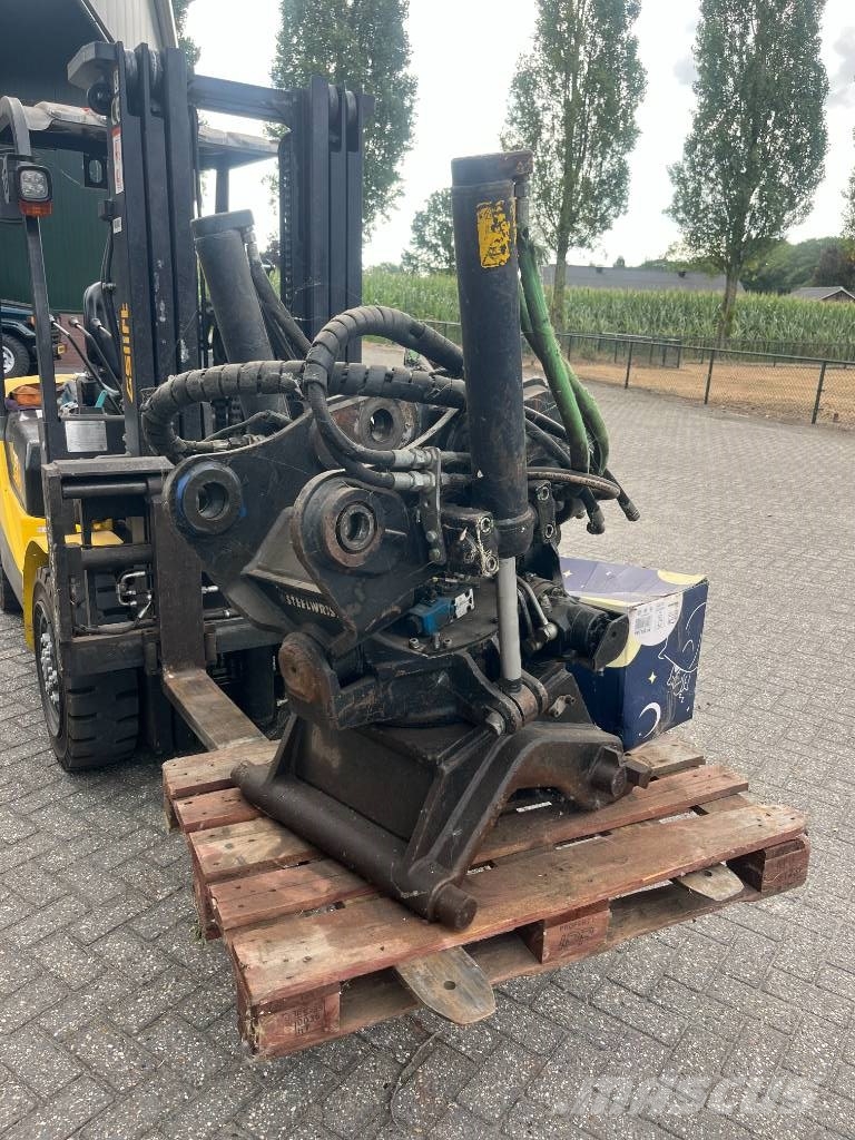 Steelwrist Tiltrotator Rotators