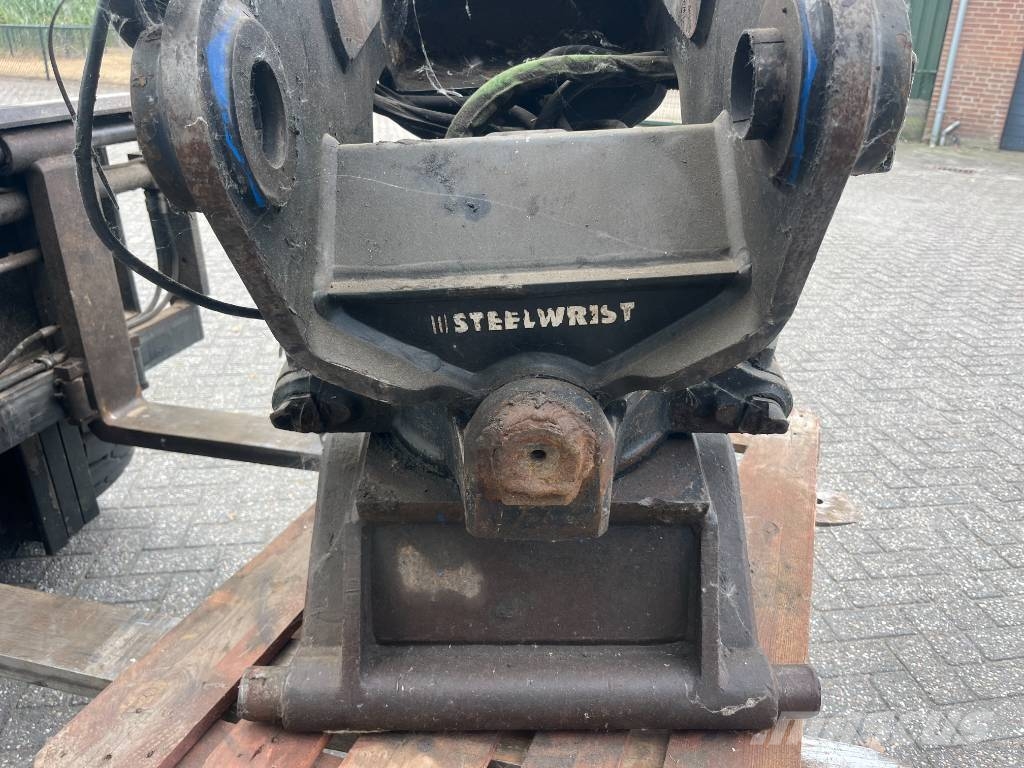 Steelwrist Tiltrotator Rotators