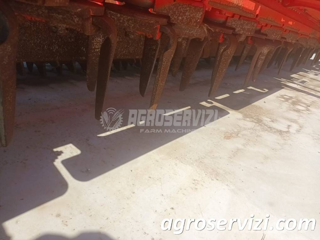 Maschio TORO Kardánhajtású ekék és Forgó-boronák