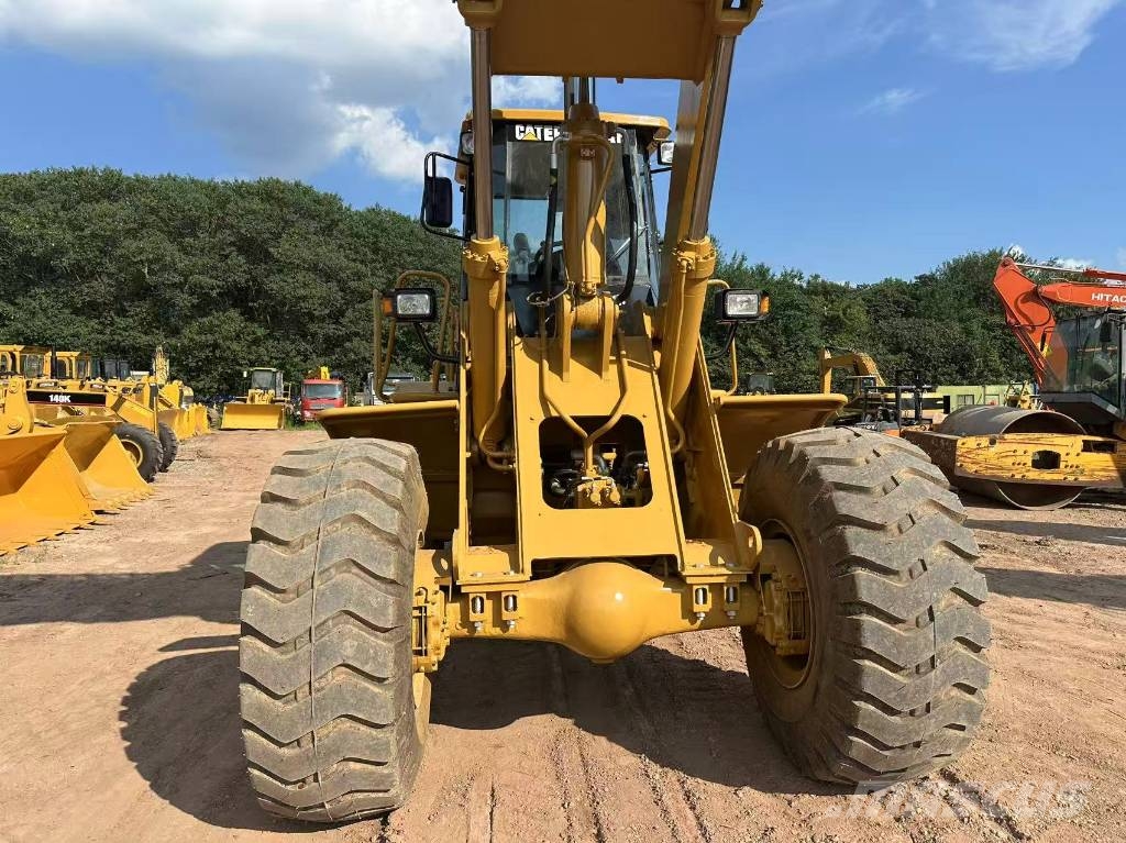 CAT 966H Gumikerekes homlokrakodók