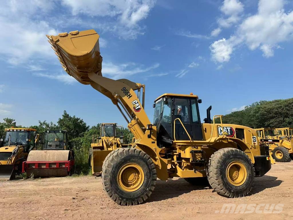 CAT 966H Gumikerekes homlokrakodók