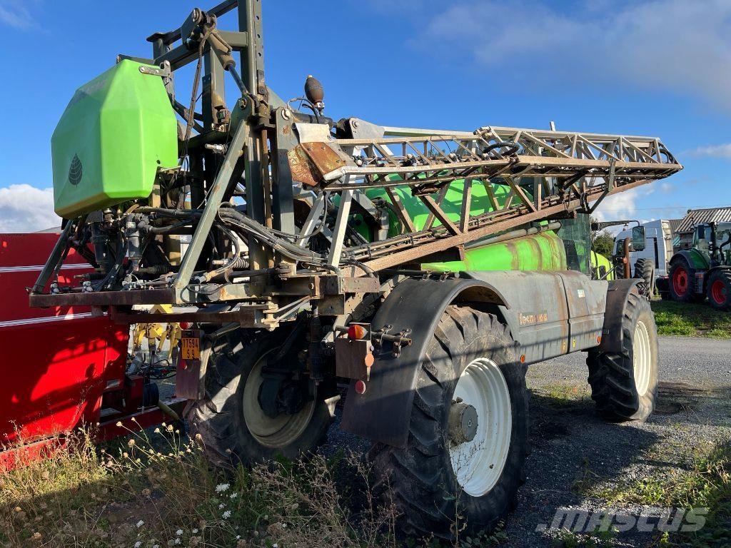 Tecnoma LASER 4240 Savaeigiai purkštuvai