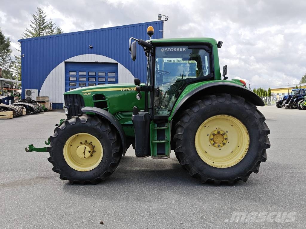 John Deere 6830 Premium AP الجرارات