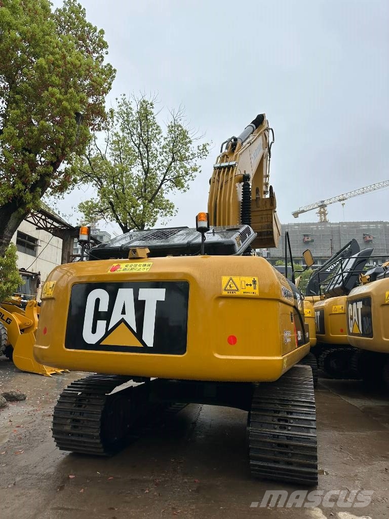 CAT 323D2L 履带挖掘机