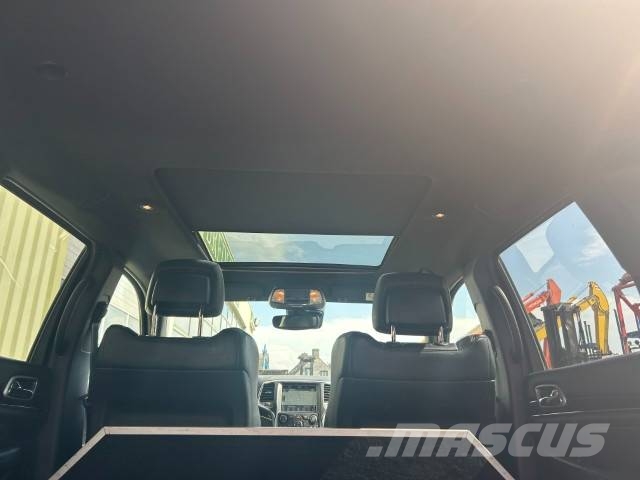 Jeep Grand Cherokee Bestelwagens met open laadbak