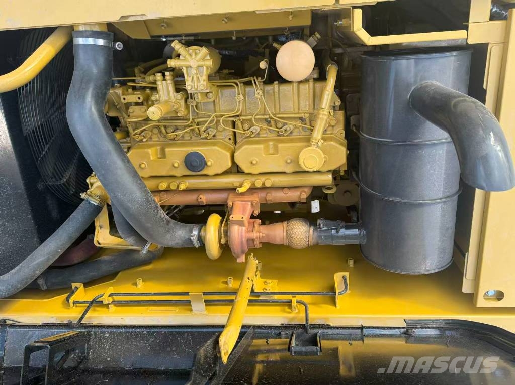 CAT CAT320D 中型挖土機/掘鑿機/挖掘機 7t-12t