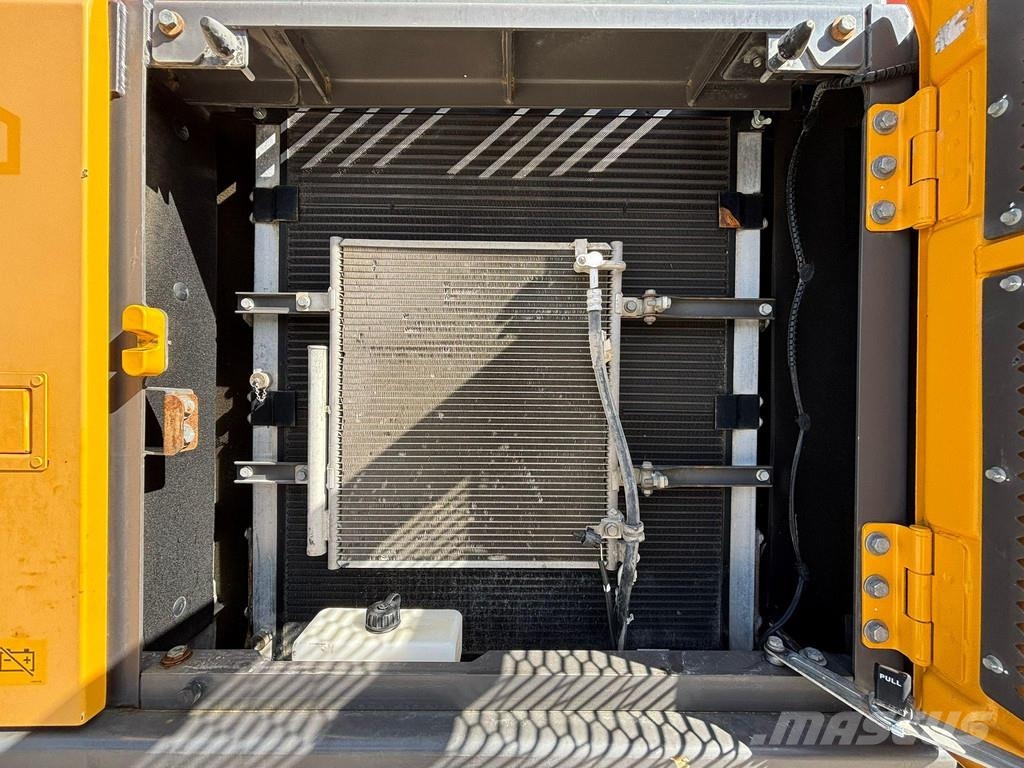 Volvo EC 220 EL 3D / TILTROTATOR / CENTRAL LUBRICATION / حفارات زحافة