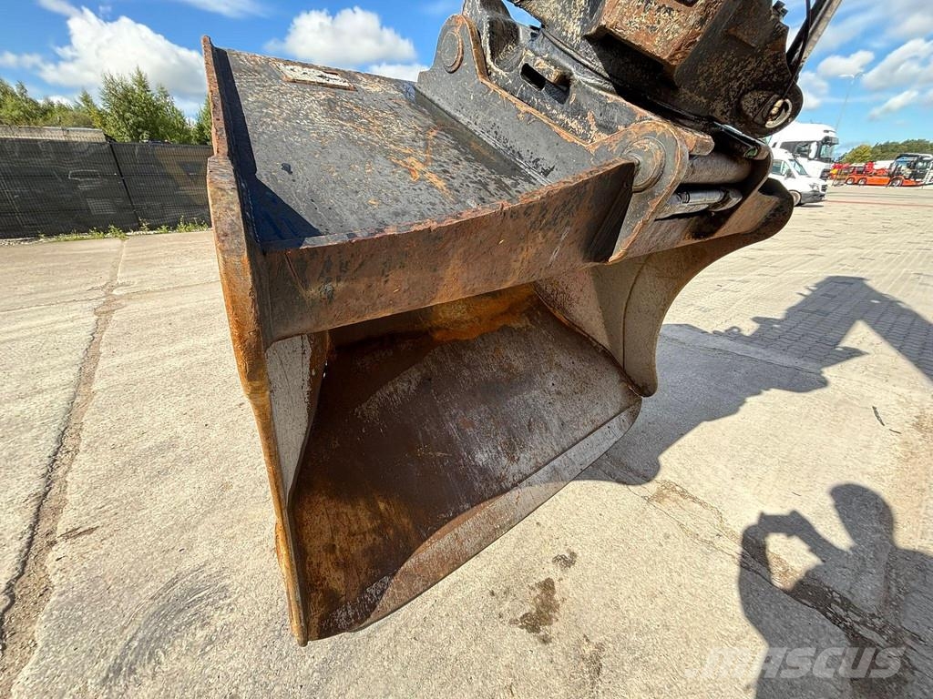 Volvo EC 220 EL 3D / TILTROTATOR / CENTRAL LUBRICATION / حفارات زحافة