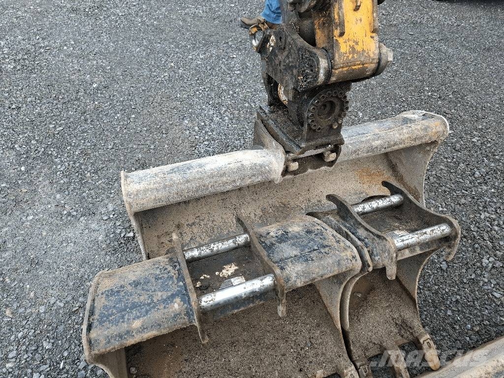 Hyundai R30 Z-9AK Minigraafmachines < 7t