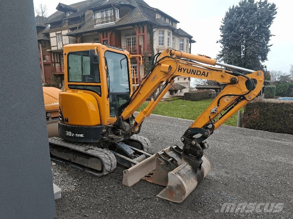 Hyundai R30 Z-9AK Minigraafmachines < 7t