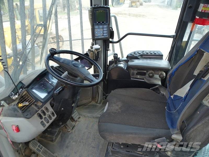 Komatsu WA 500-7 Фронтальные погрузчики