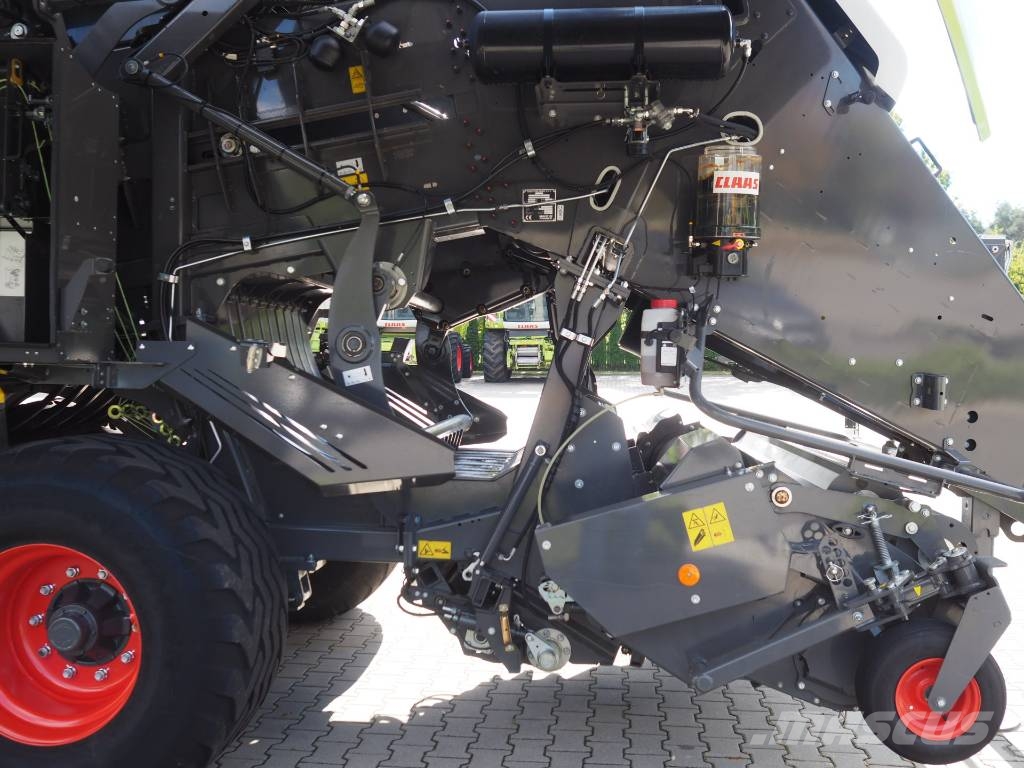 CLAAS QUADRANT 5300 FV EVOLUTION Тюковые пресс-подборщики