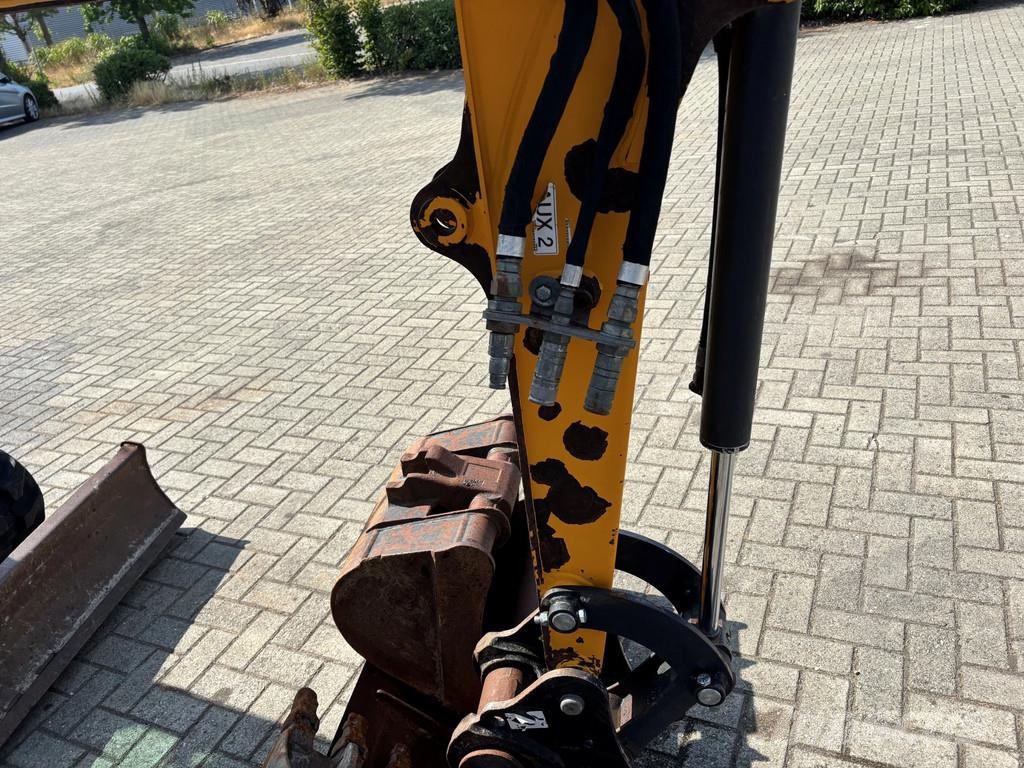 Bobcat E26 EM mini excavator, 2017 year, 3x buckets!! Mini excavators < 7t (Mini diggers)